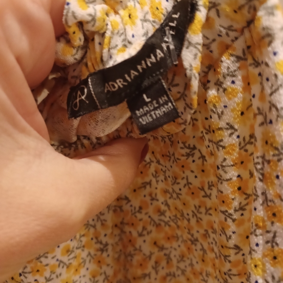 Adrianna Papell floral top - Picture 3 of 7